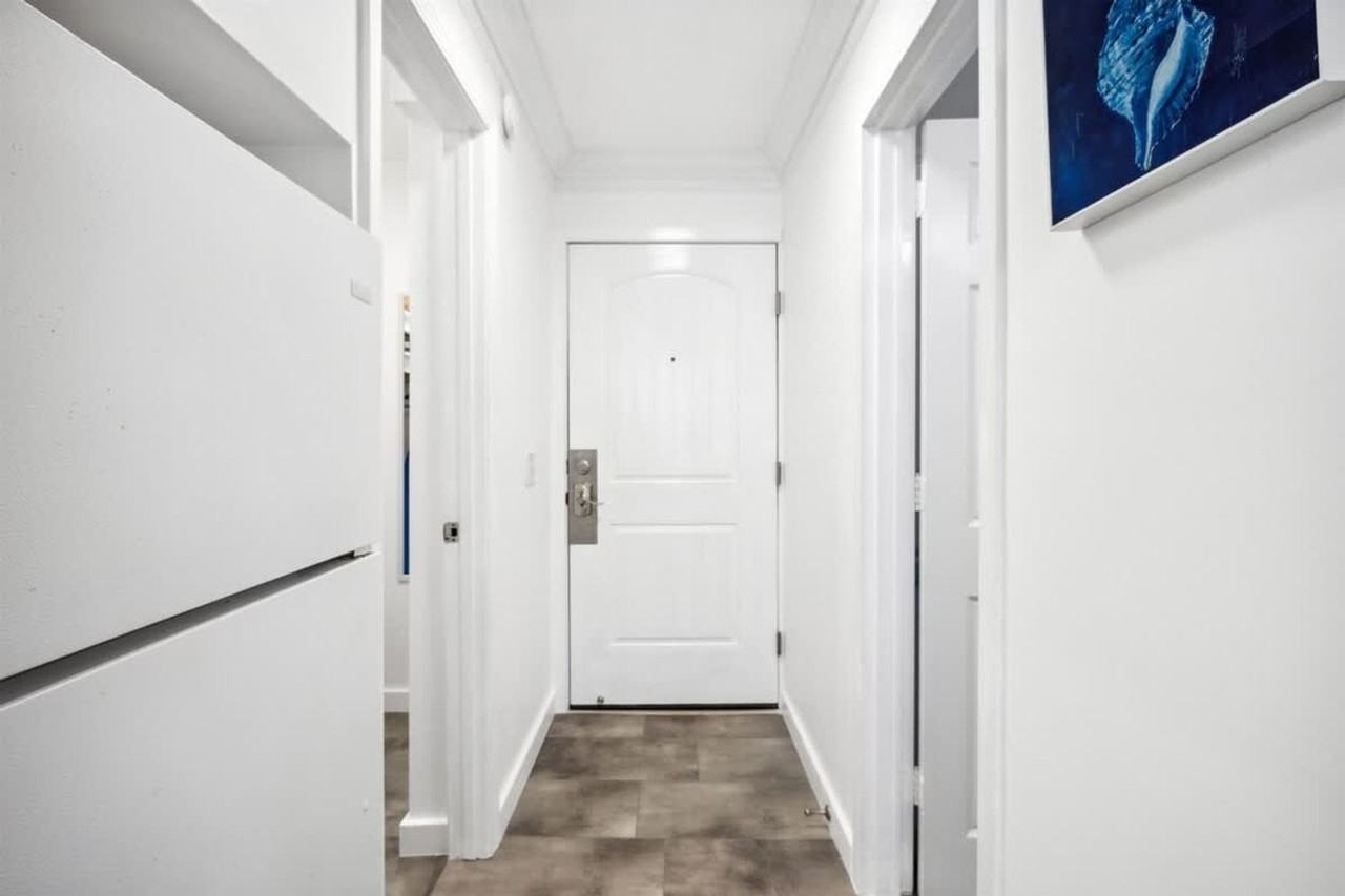 8817 S Thomas Dr #1354924P - Photo 7 of 50