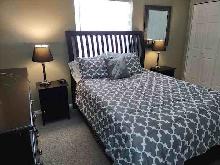 625 Monroe Blvd - Photo 4 of 20