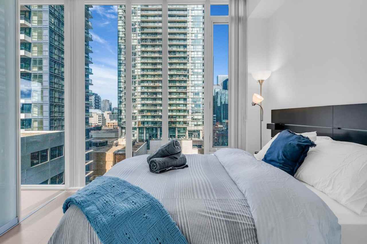 101 Peter St #1388891P - Photo 4 of 28