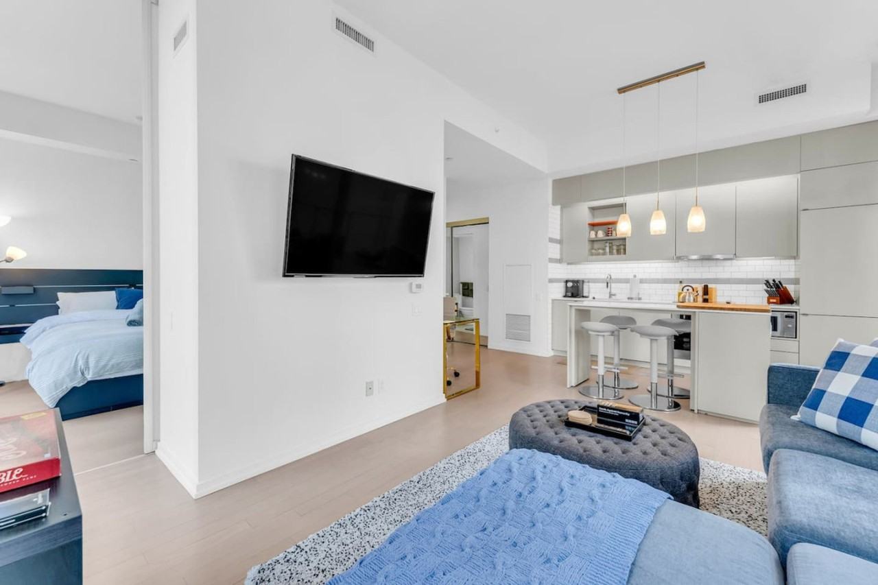 101 Peter St #1388891P - Photo 7 of 28