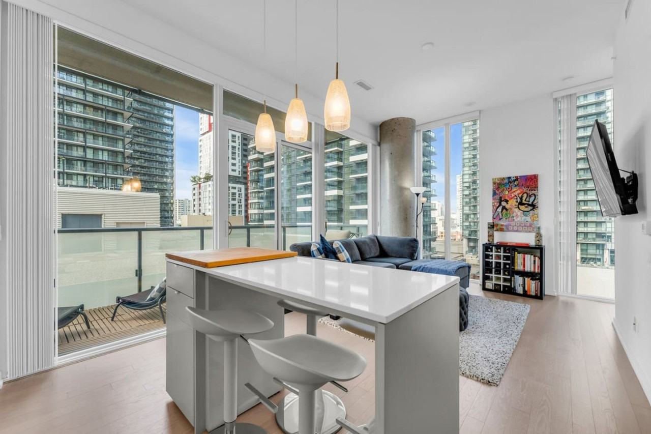 101 Peter St #1388891P - Photo 7 of 29