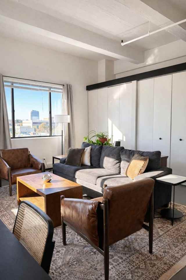 823 N 2nd St #1404701P - Photo 3 of 18