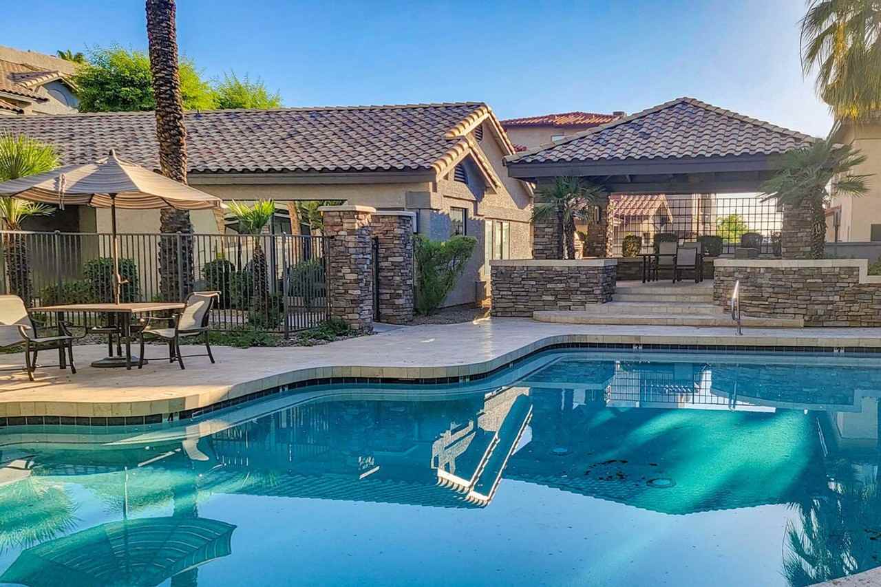 2025 E Campbell Ave #1383665P - Photo 2 of 26