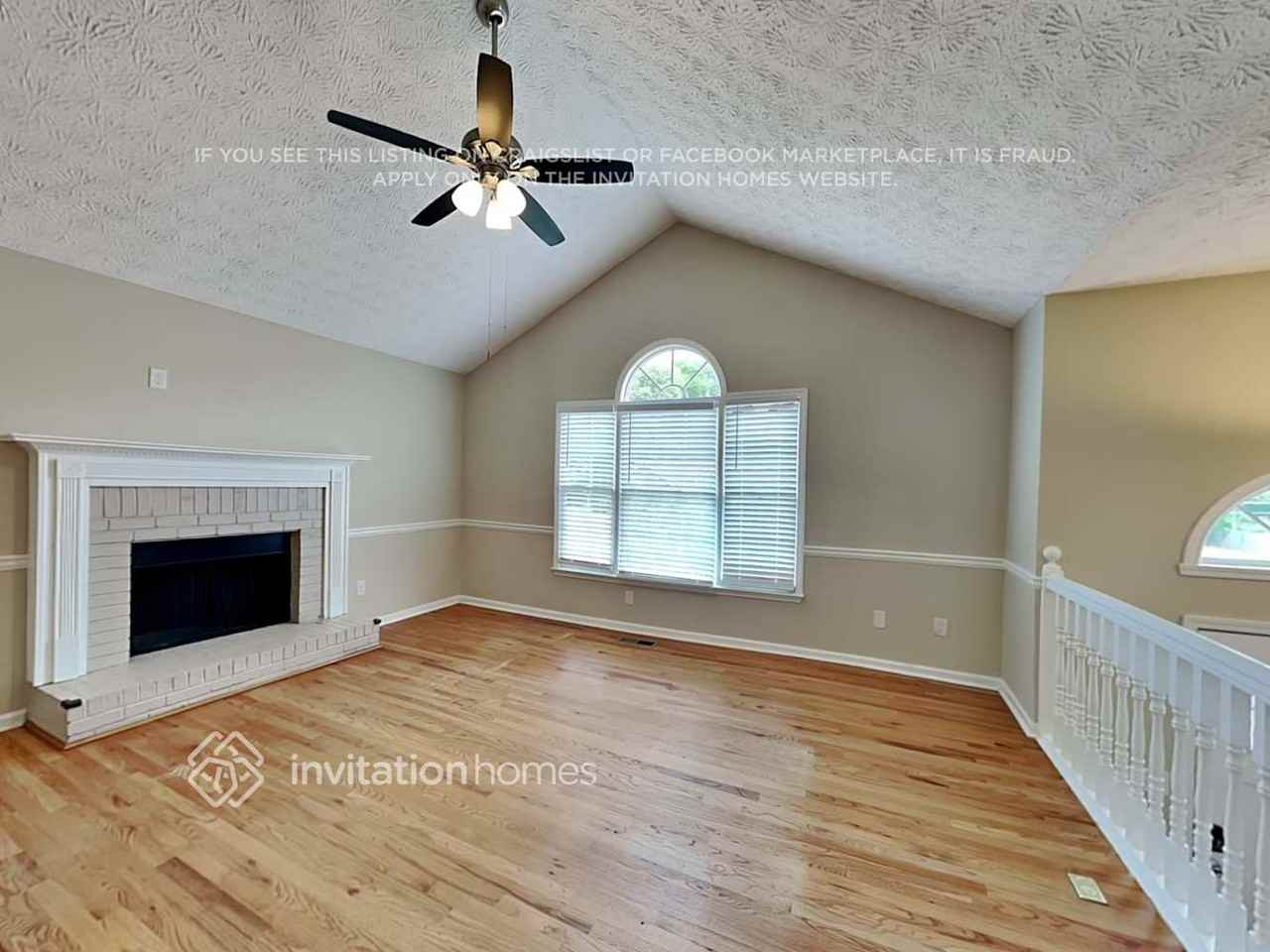 425 Austin Dr - Photo 5 of 19