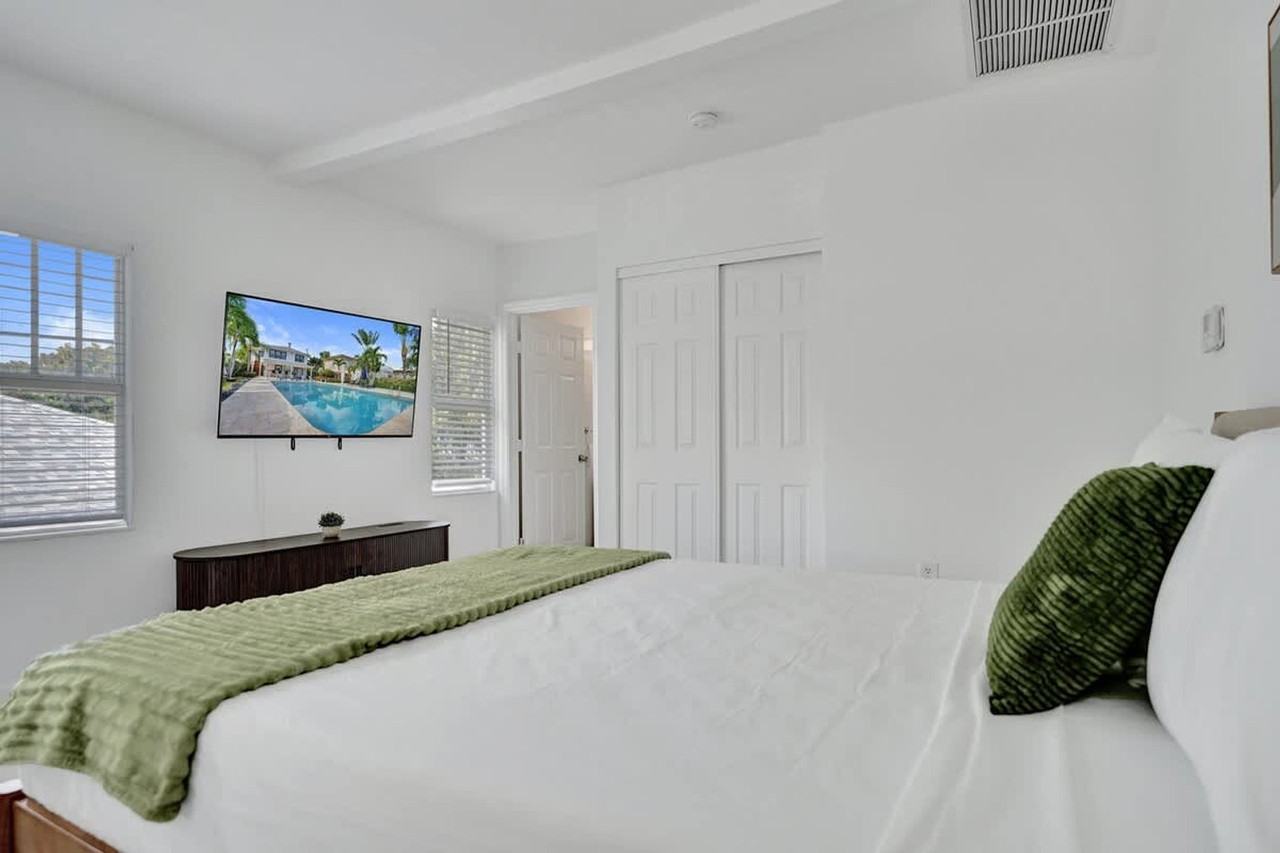 901 N Federal Hwy #1504104P - Photo 6 of 39