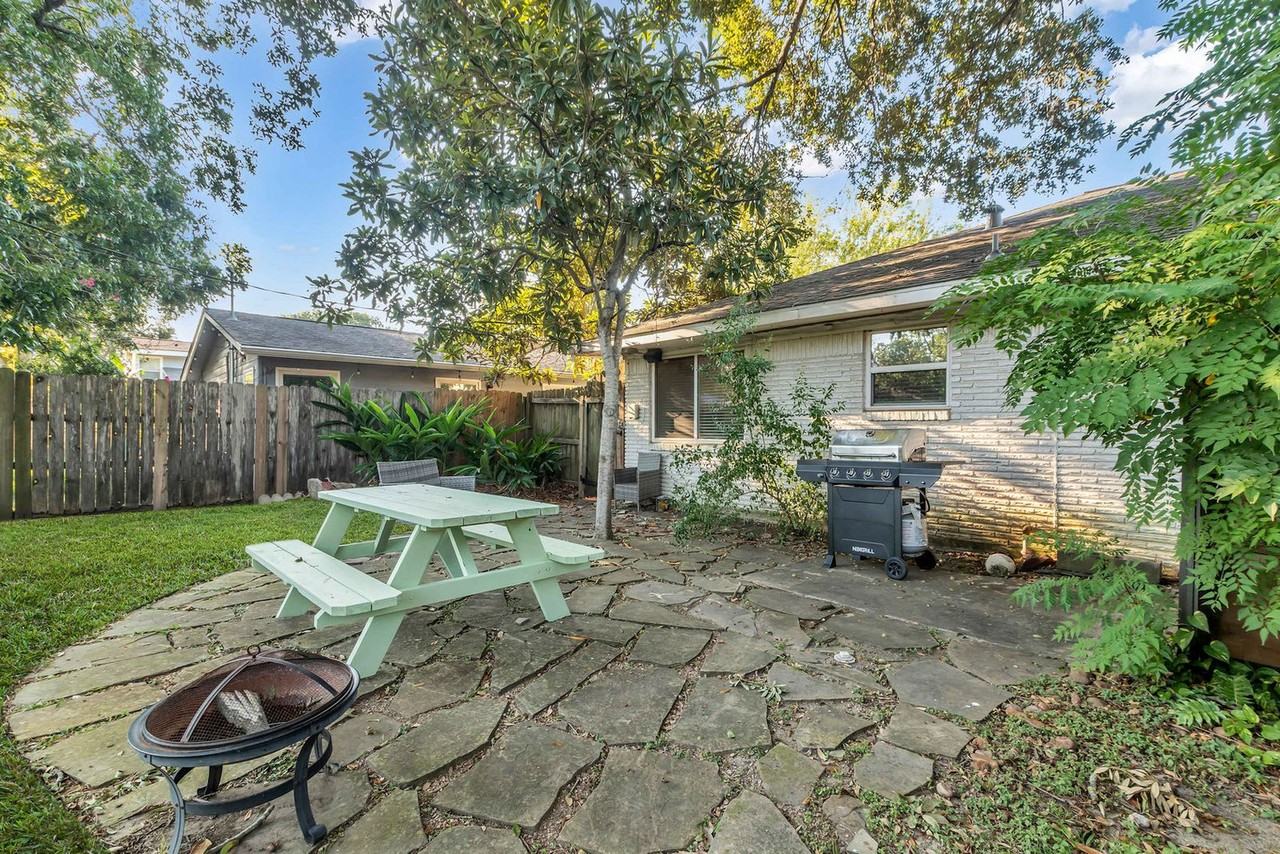 5403 Carew St #1514793P - Photo 4 of 24