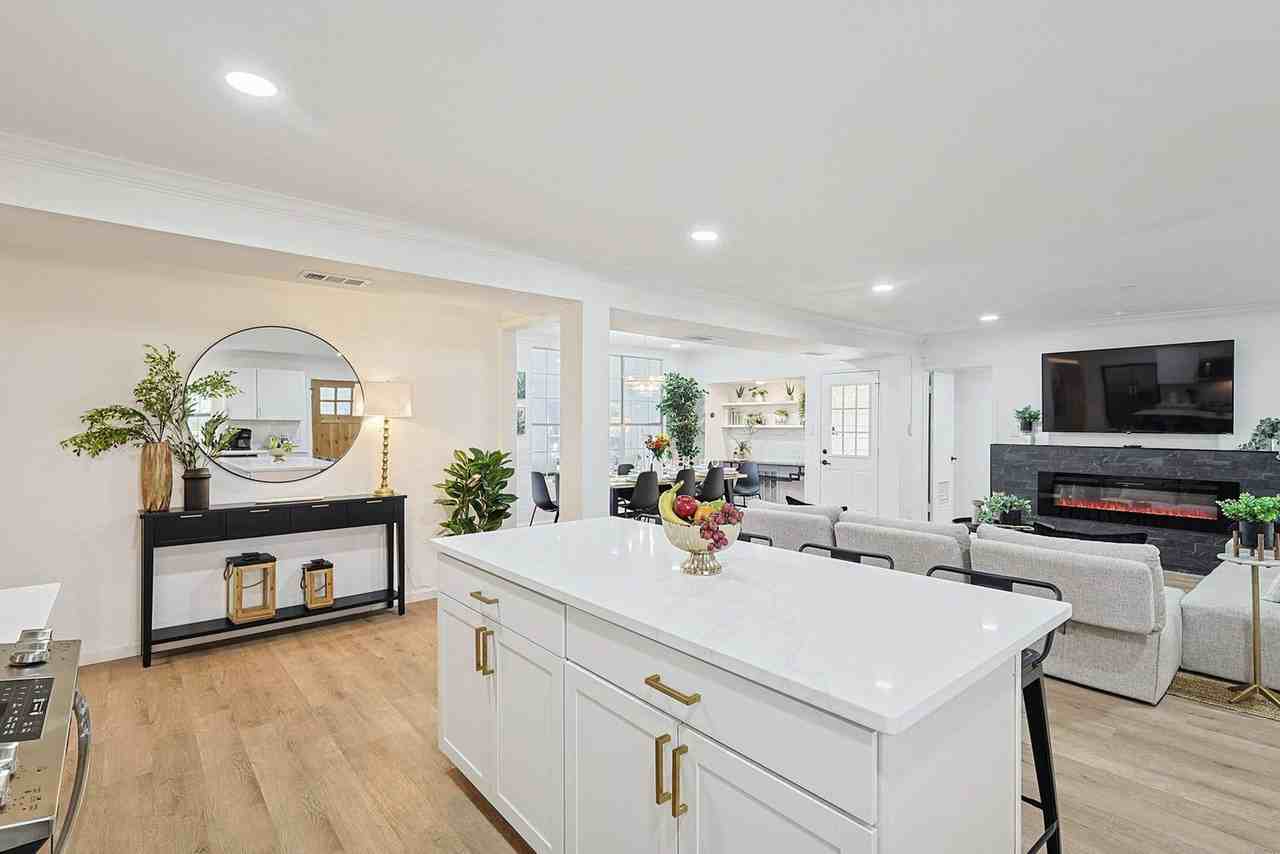 260 Mcgraw Ln #1514822P - Photo 3 of 50