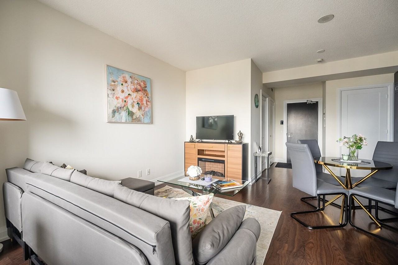 4711 Yonge St #1515263P - Photo 5 of 25