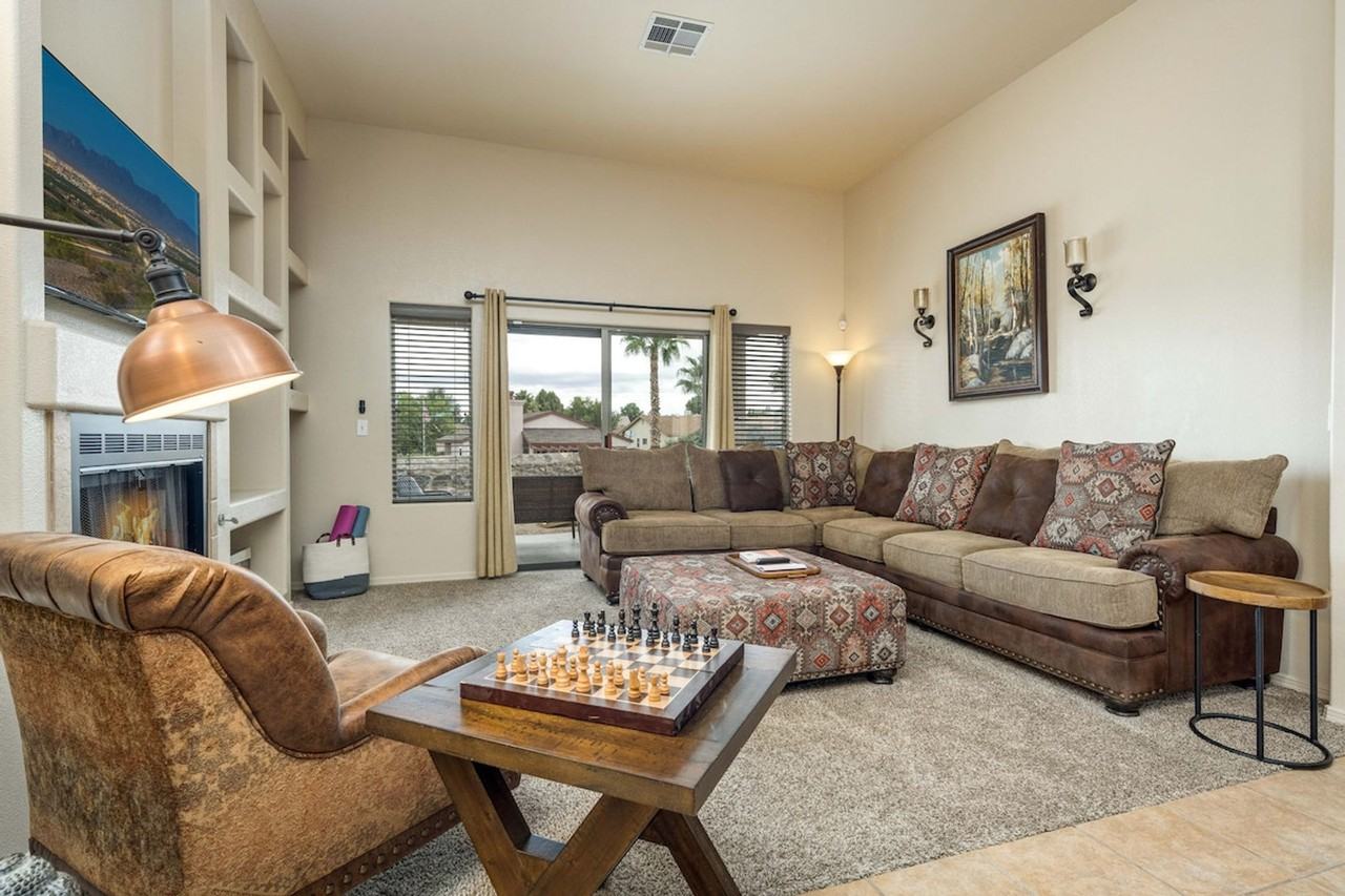 2711 Sunrise Point Rd #1515890P - Photo 2 of 38