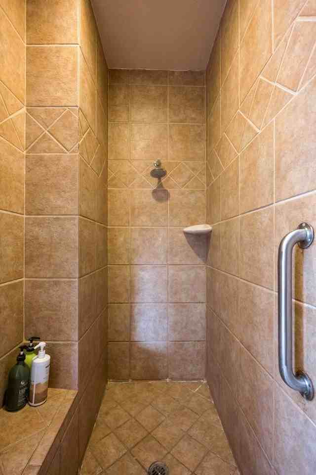 2711 Sunrise Point Rd #1515890P - Photo 5 of 38