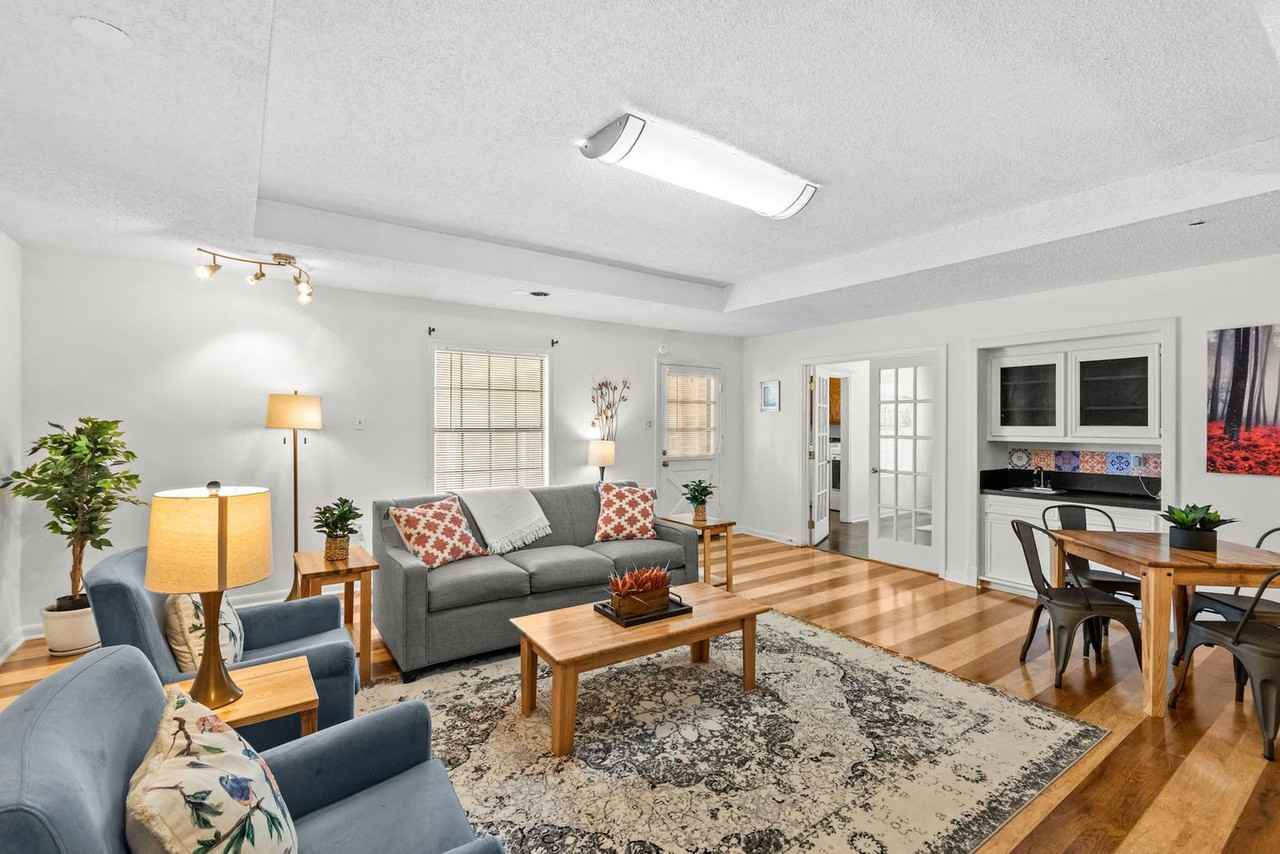 12336 Perkins Rd #1519872P - Photo 3 of 34