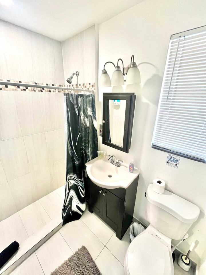 342 Van Buren St #1520235P - Photo 6 of 8