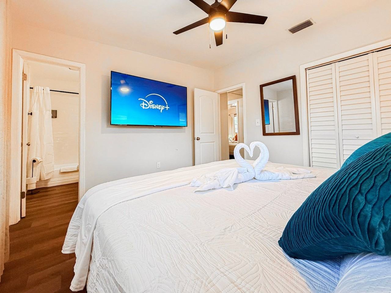 904 15th St Ne #1520445P - Photo 4 of 37