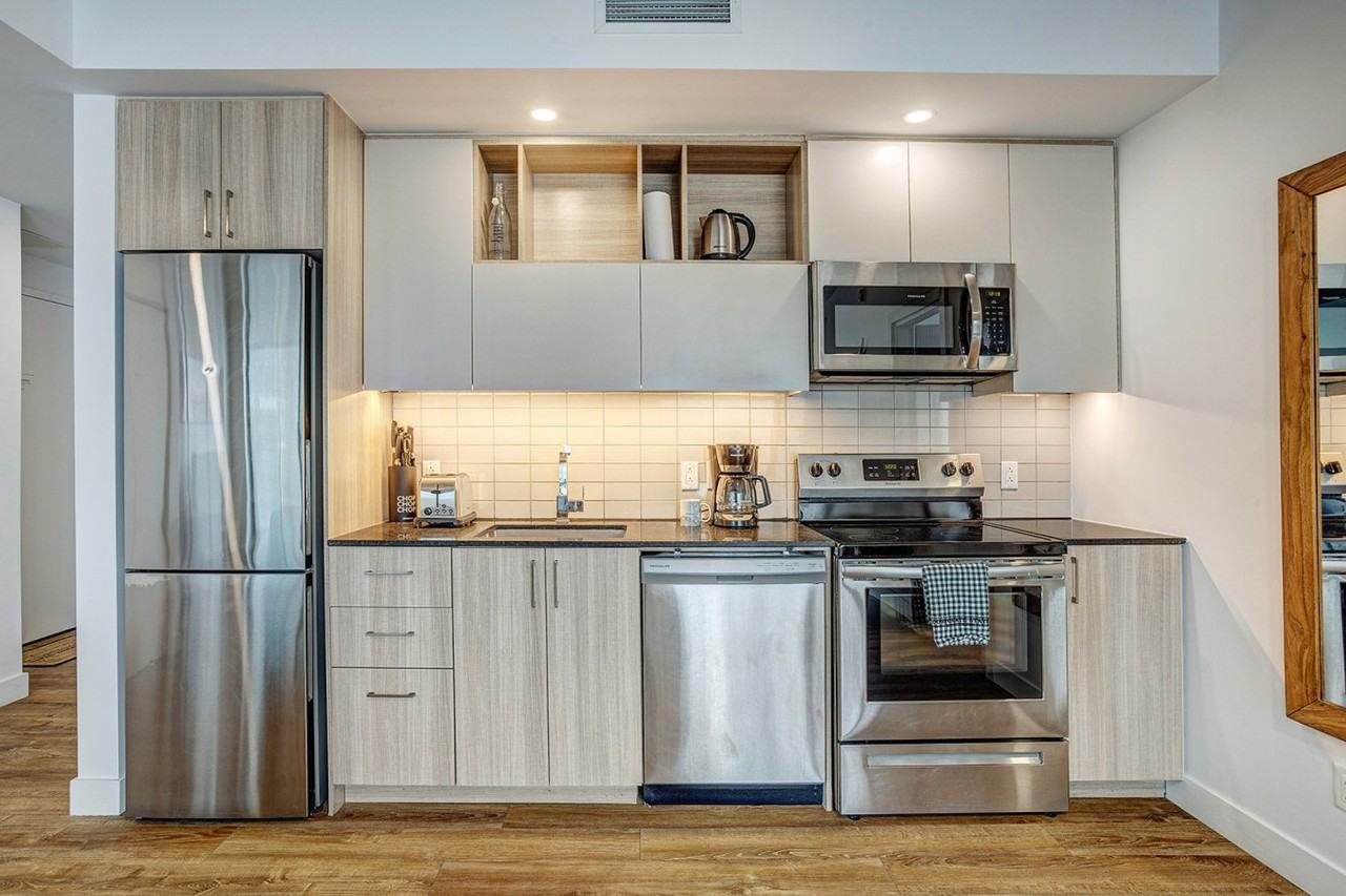 2100 Rue De Bleury #1353184P - Photo 4 of 11