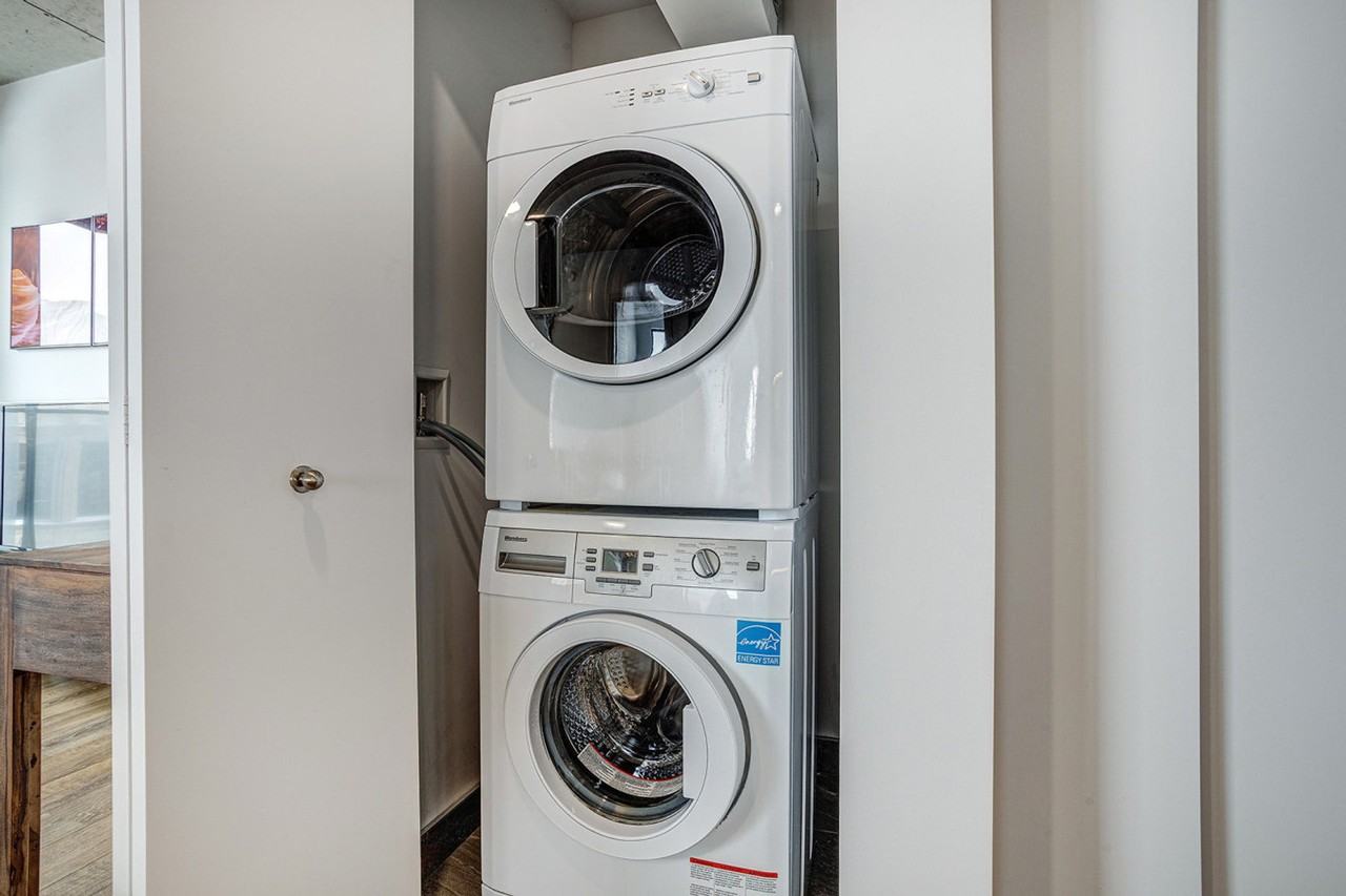 2100 Rue De Bleury #1353184P - Photo 6 of 11