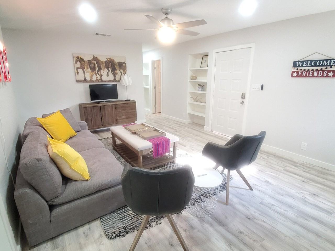 2501 Parker Ln #1519908P - Photo 7 of 33