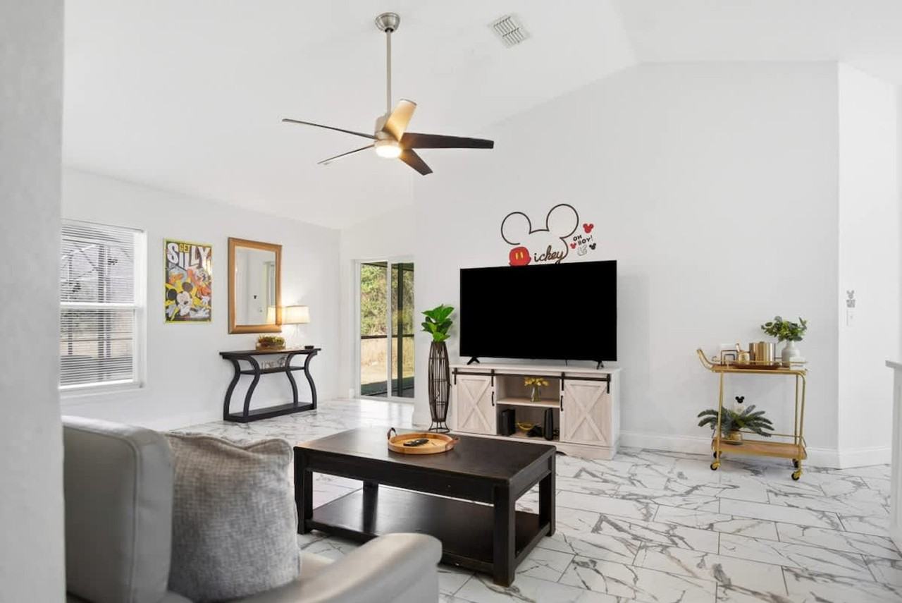 242 Blue Jay Way #1520440P - Photo 3 of 35