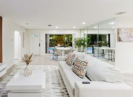 featured image of 1016 Ne 26th Ave