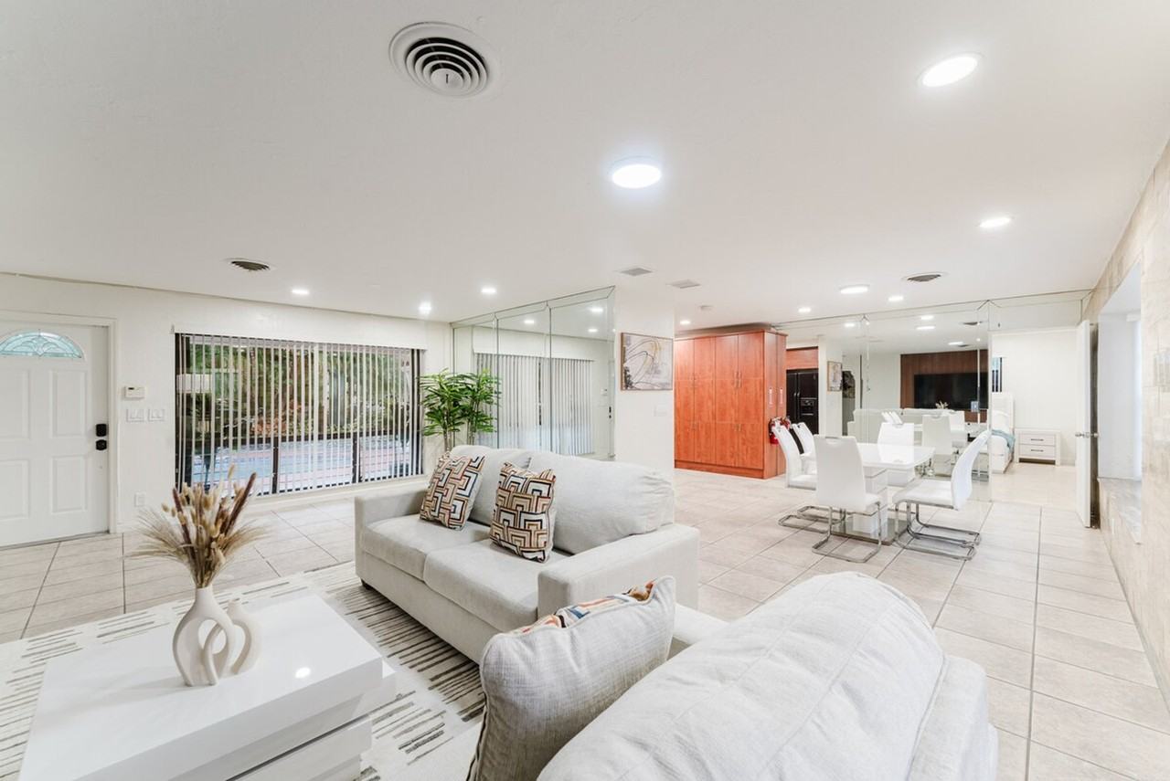 1016 Ne 26th Ave #1521024P - Photo 5 of 50