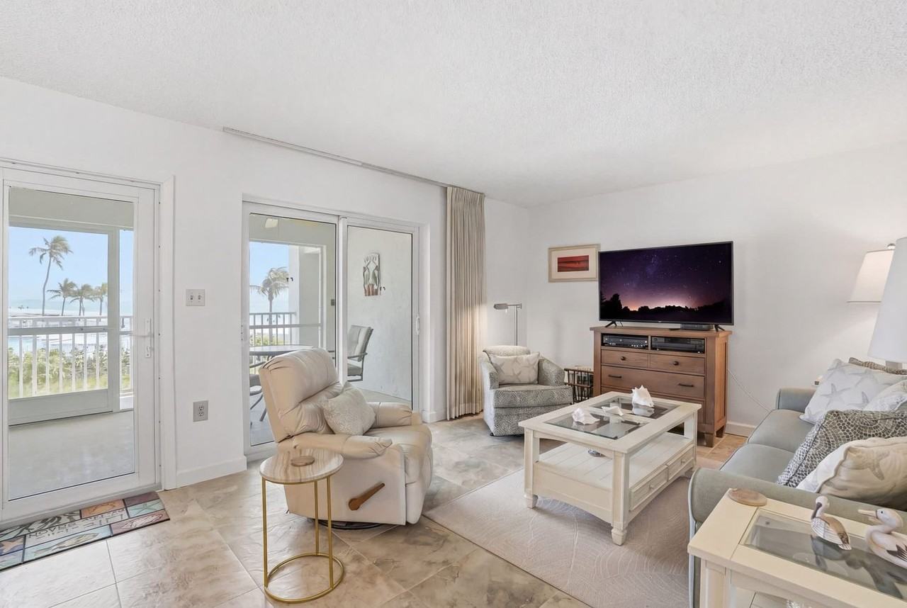 25710 Hickory Blvd #1521537P - Photo 2 of 37