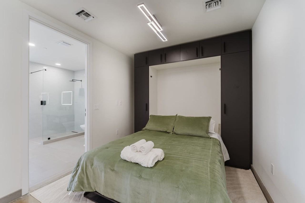 2750 Griffin Rd #1521819P - Photo 2 of 42