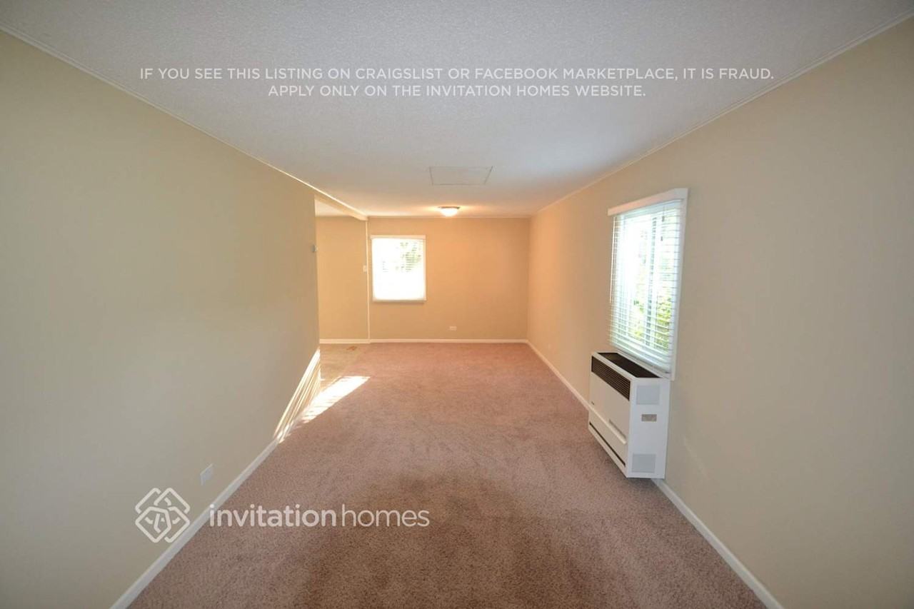 1875 N Newport Rd - Photo 6 of 16