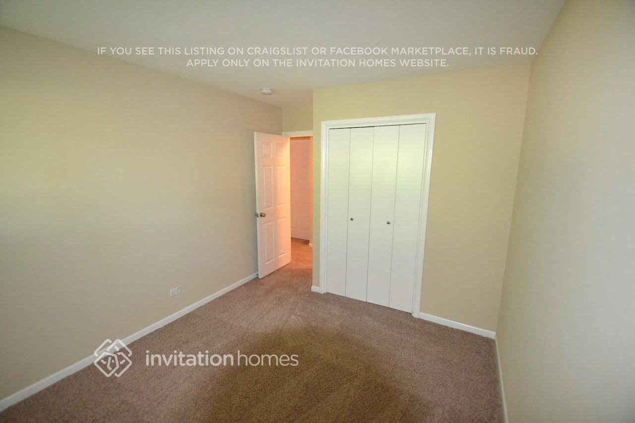 1875 N Newport Rd - Photo 7 of 16