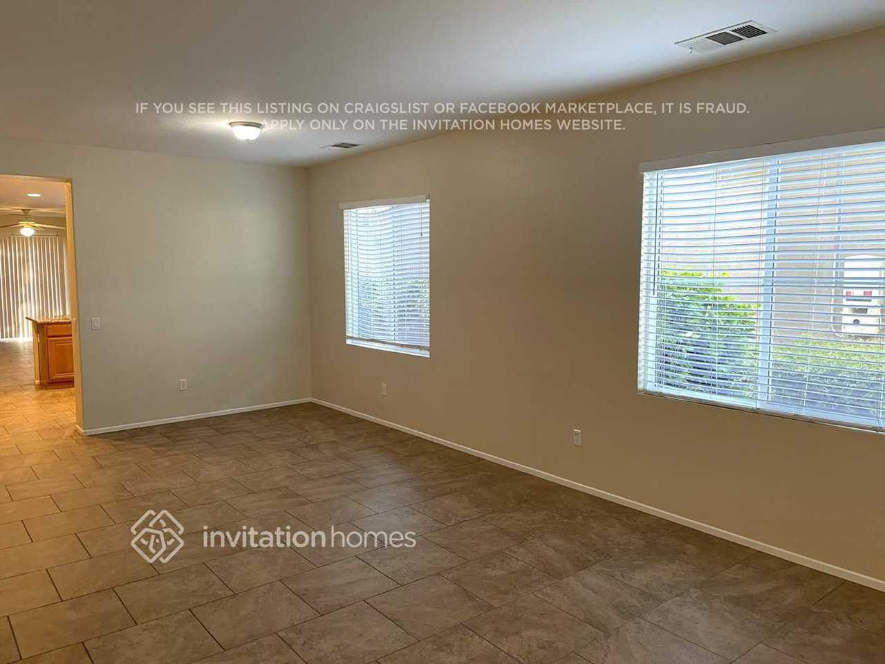 24283 Cabrillo St - Photo 2 of 17