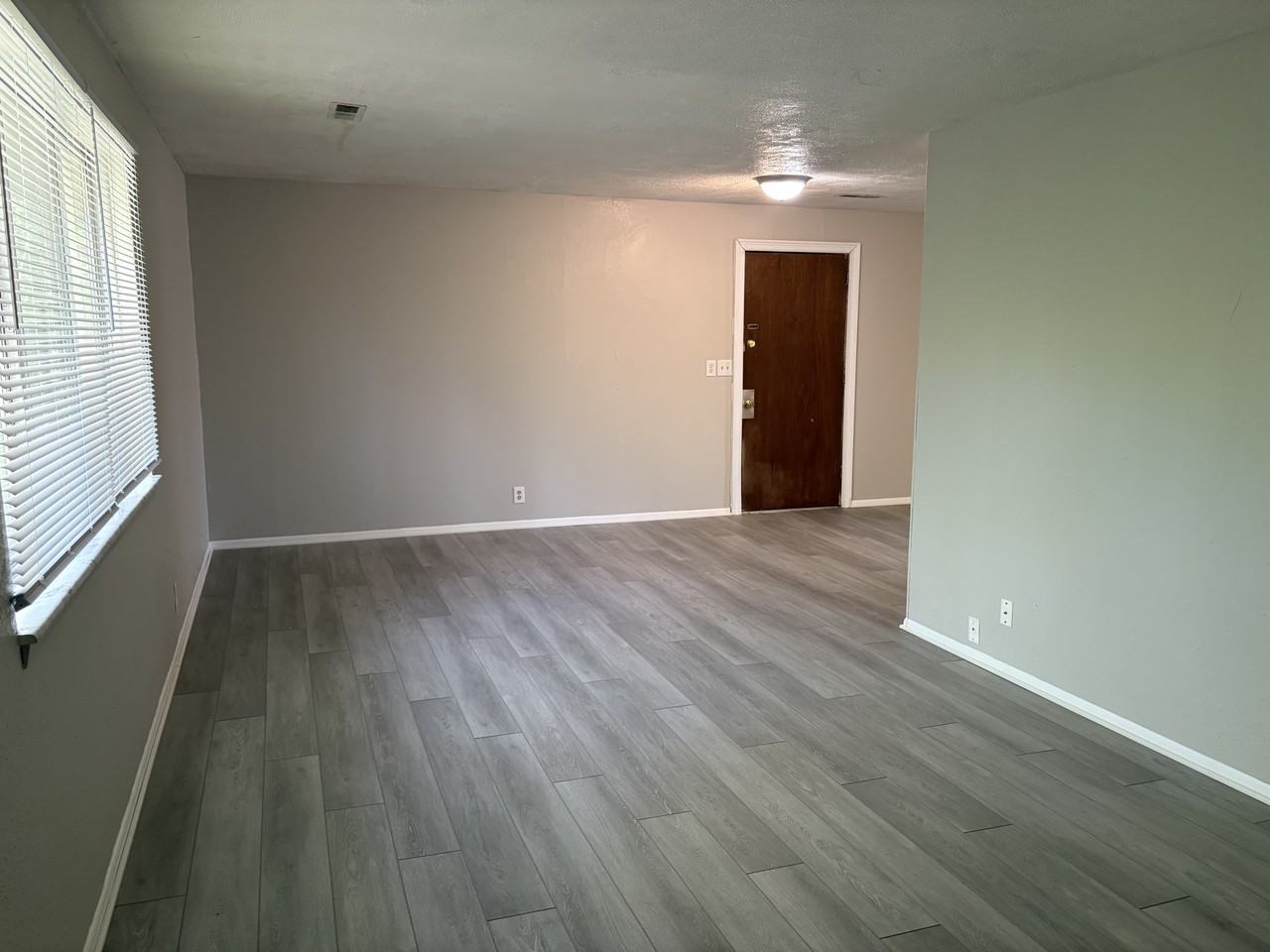 2719 West Radan Court #8 - Photo 4 of 12