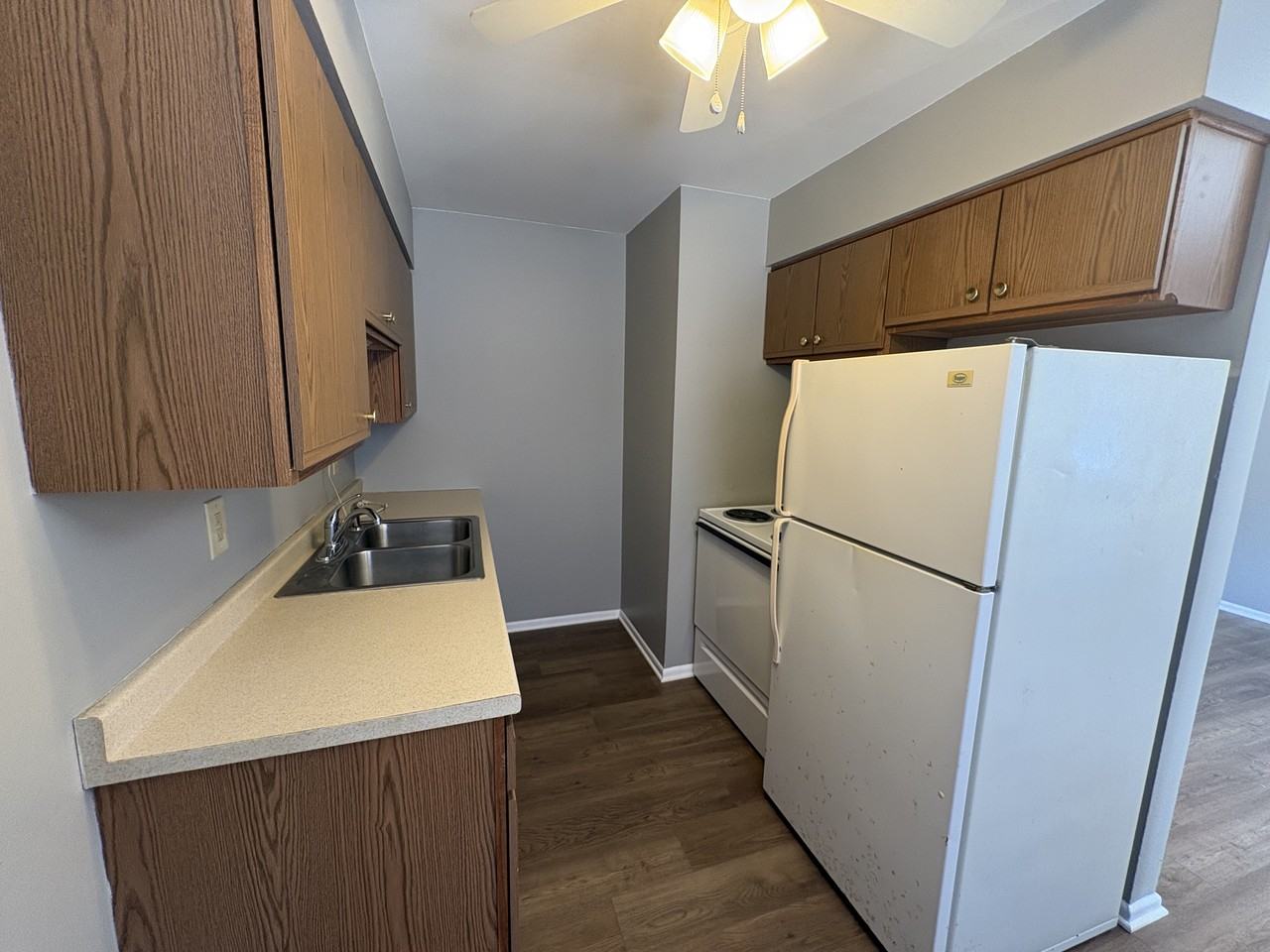 142 West Bluff Street #B6 - Photo 4 of 9