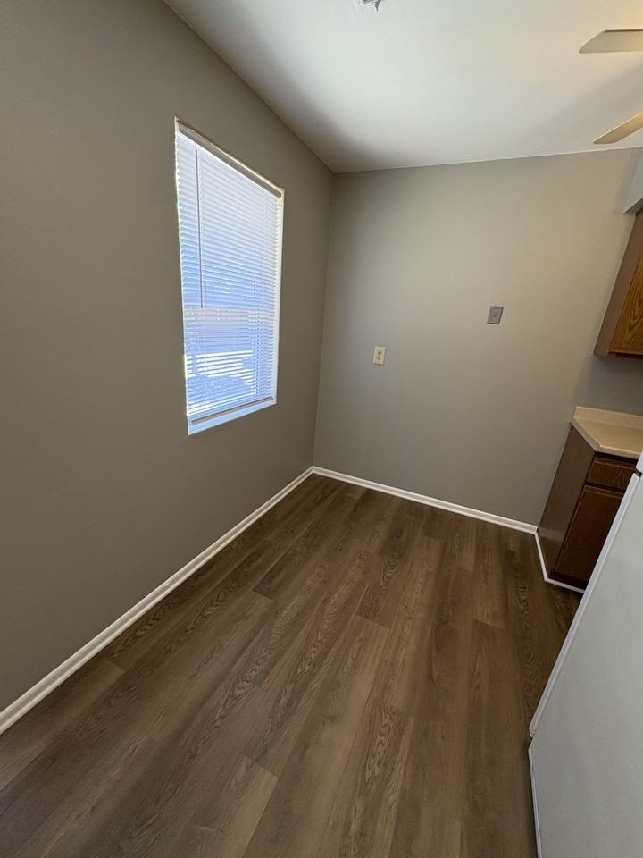 142 West Bluff Street #B6 - Photo 5 of 9