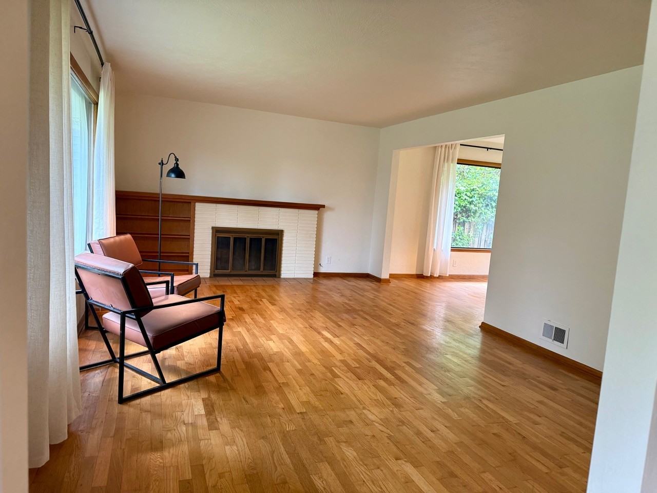 2021 Taft Ave #1 - Photo 4 of 23