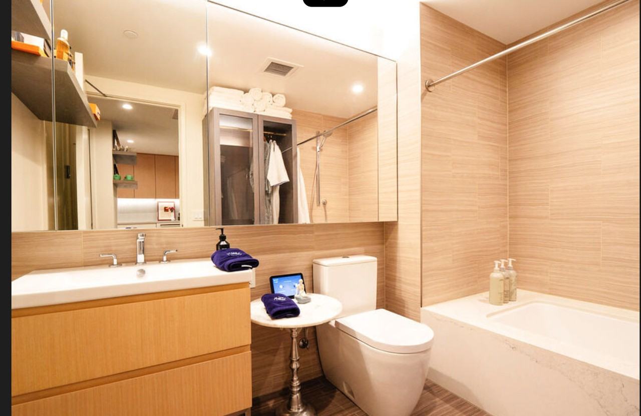 877 Francisco Street #1115 - Photo 4 of 13
