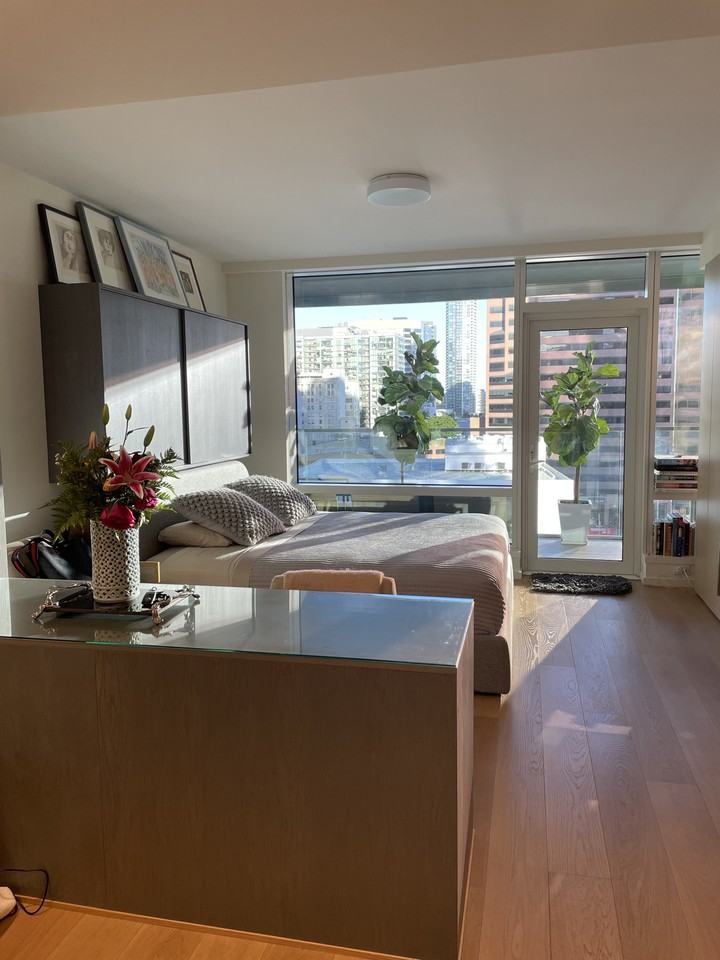 877 Francisco Street #1115 - Photo 2 of 13