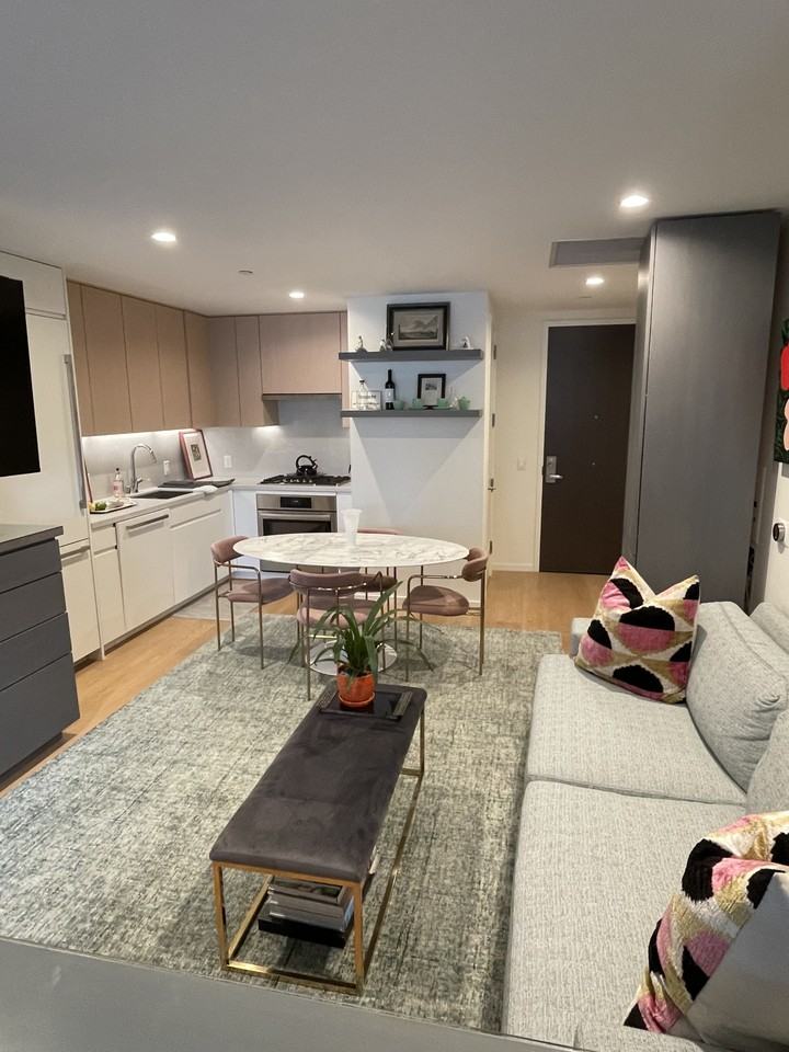 877 Francisco Street #1115 - Photo 5 of 13