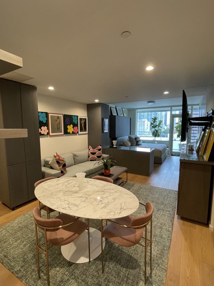 877 Francisco Street #1115 - Photo 6 of 13