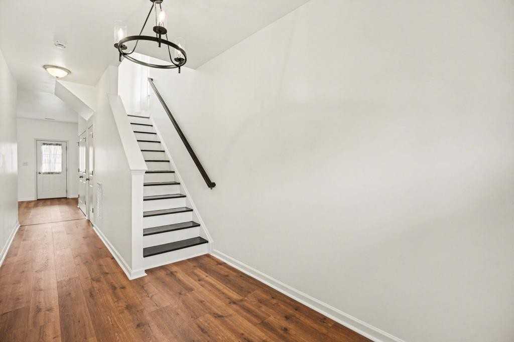 700 Admirals Quay Dr - Photo 4 of 26