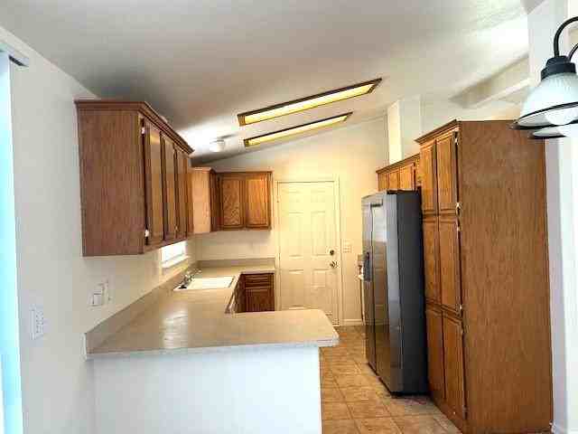 640 E Shaver St - Photo 4 of 15