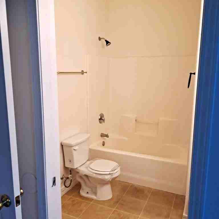 640 E Shaver St - Photo 7 of 15