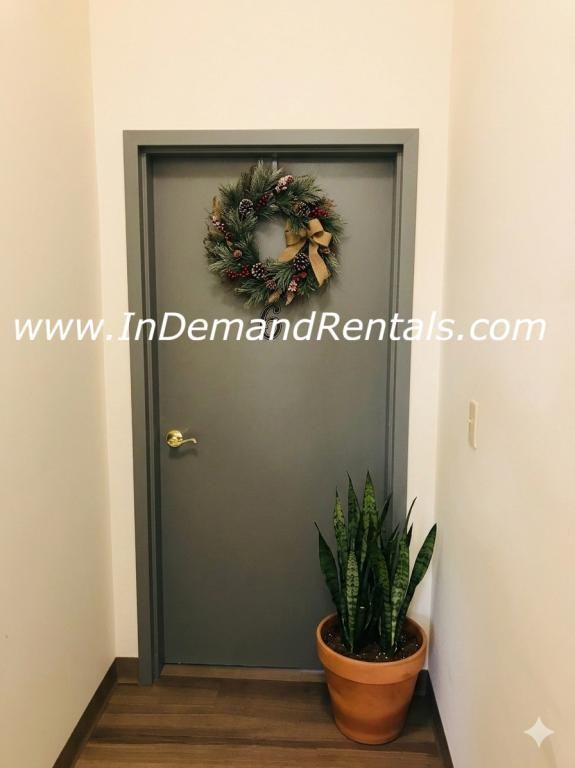 23 N High St - Photo 5 of 7