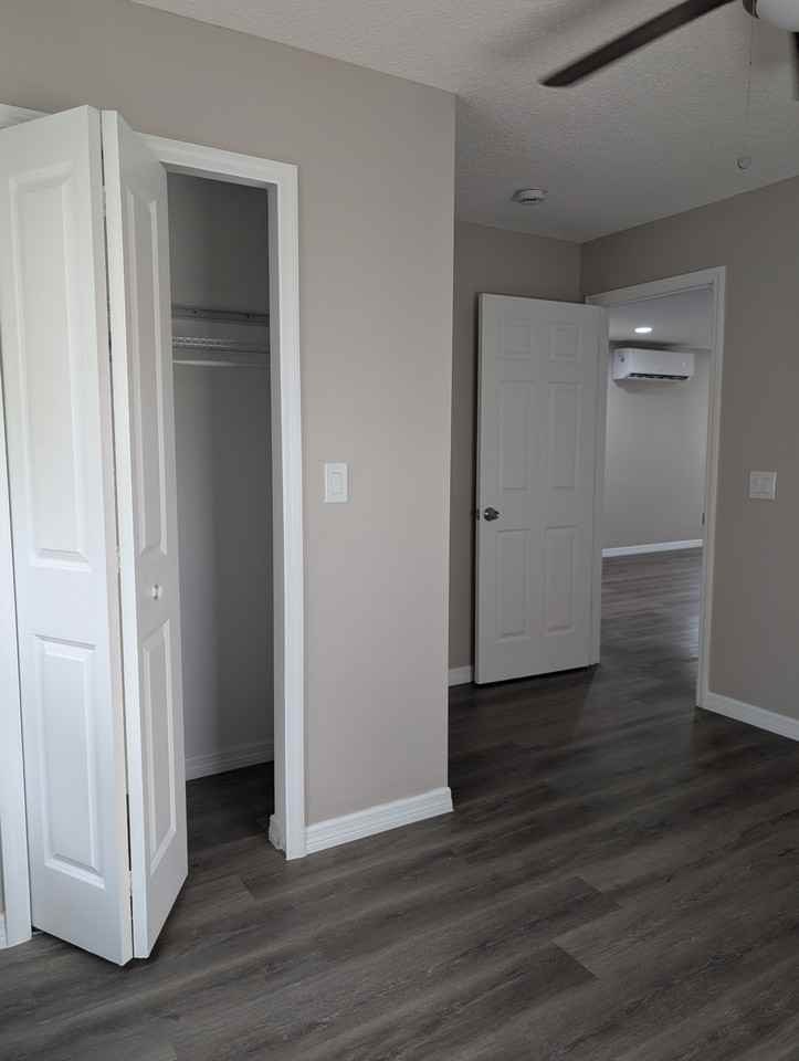 811 Hills St - Photo 4 of 9