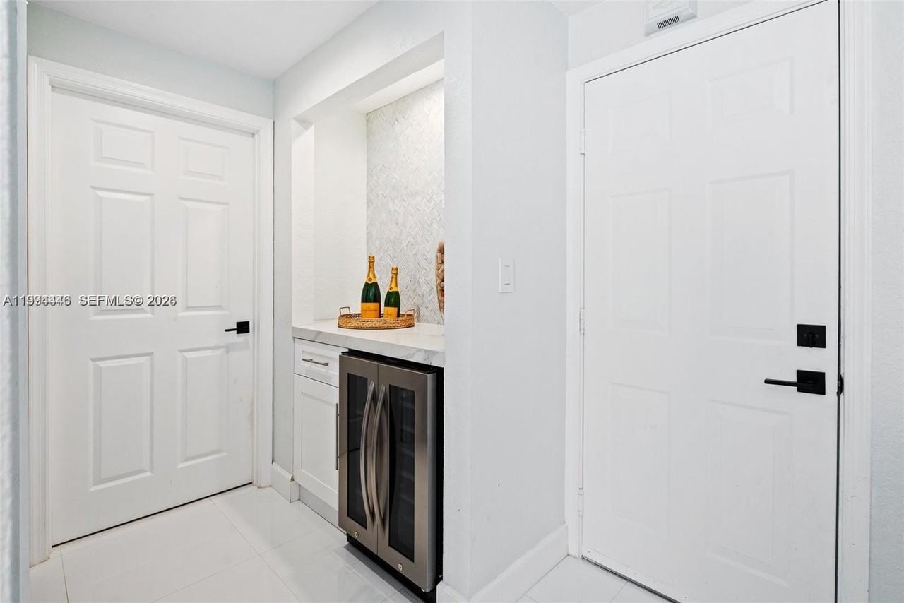 18755 Southwest 27th Court - Photo 4 of 25