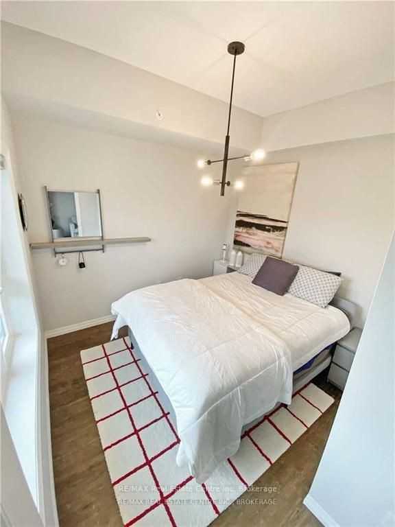 35 Kingsbury Square - Photo 7 of 10