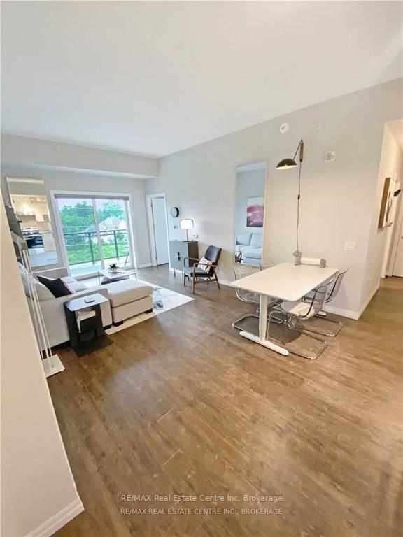 35 Kingsbury Square - Photo 4 of 10