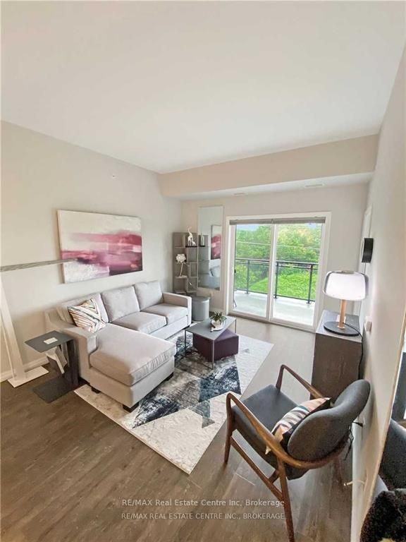 35 Kingsbury Square - Photo 3 of 10