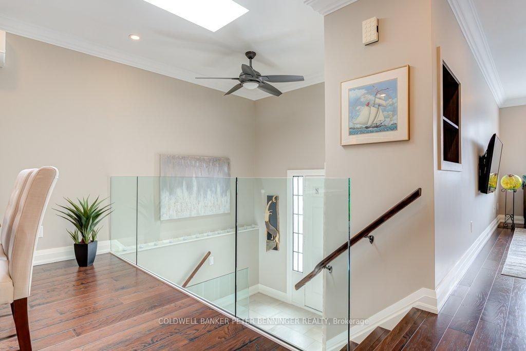 547 Drummerhill Crescent - Photo 3 of 16