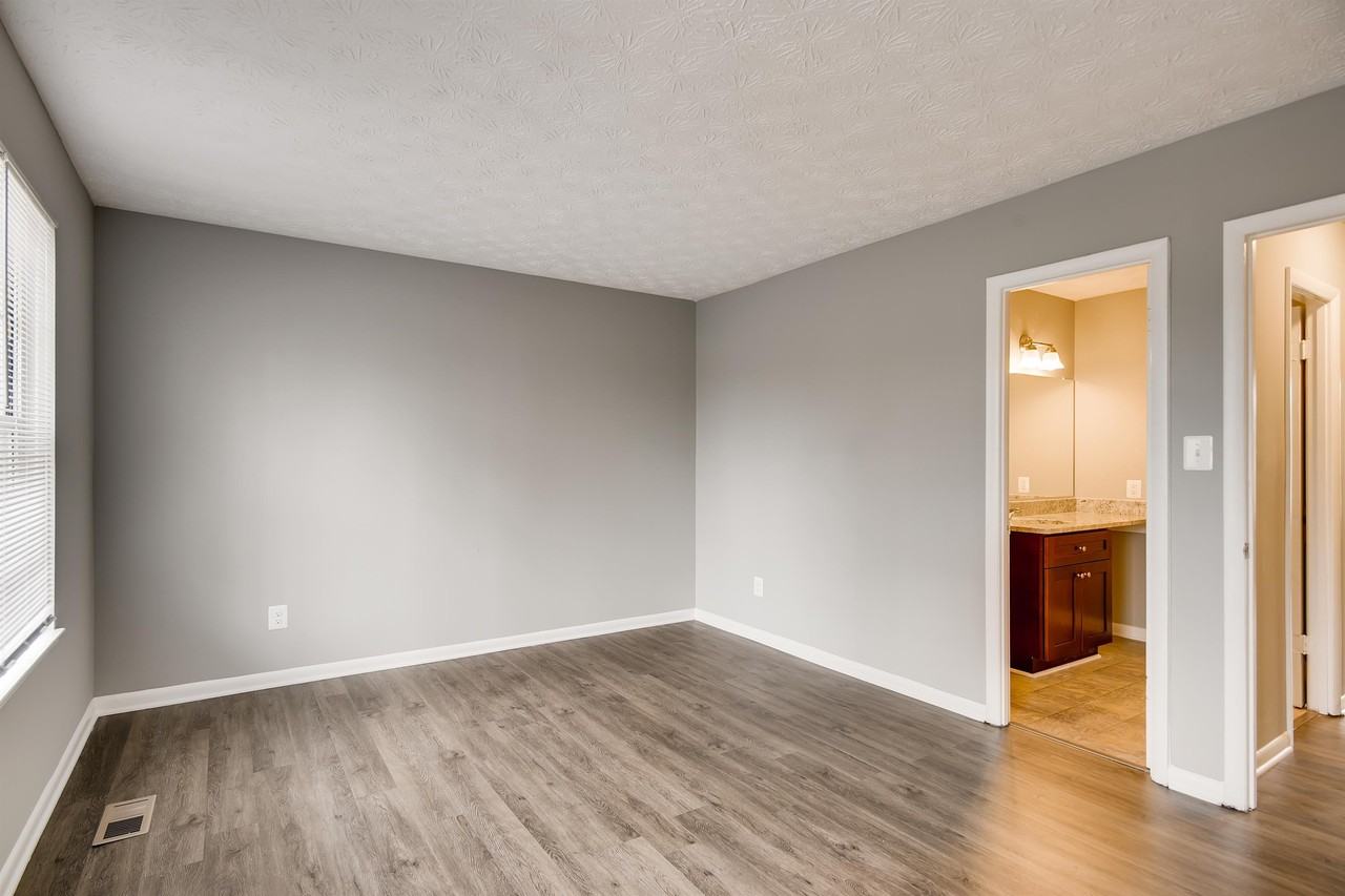 2842 Beckon Dr #1 - Photo 3 of 10