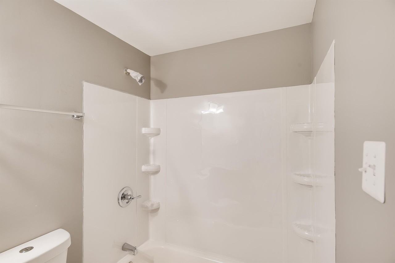 2842 Beckon Dr #1 - Photo 5 of 10