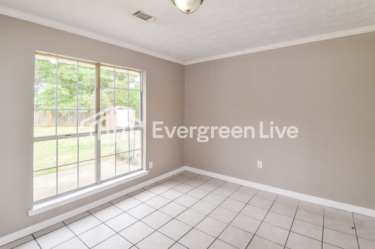 1761 Planters Hill Ct - Photo 6 of 15