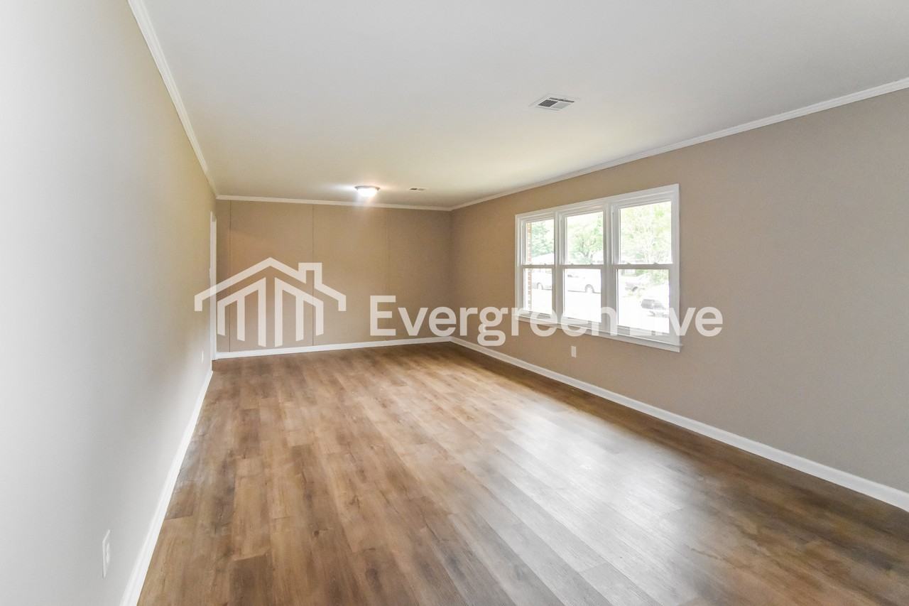 3919 Dalraida Pl - Photo 2 of 15